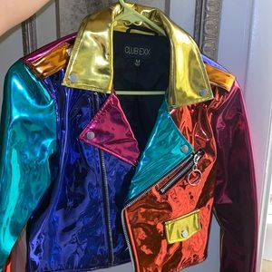 Multi color cropped jacket.